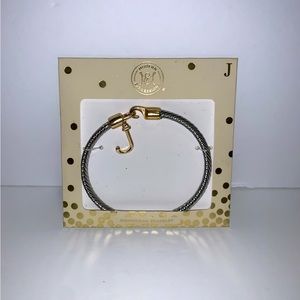 Modern Expressions Monogram
Bracelet Letter J